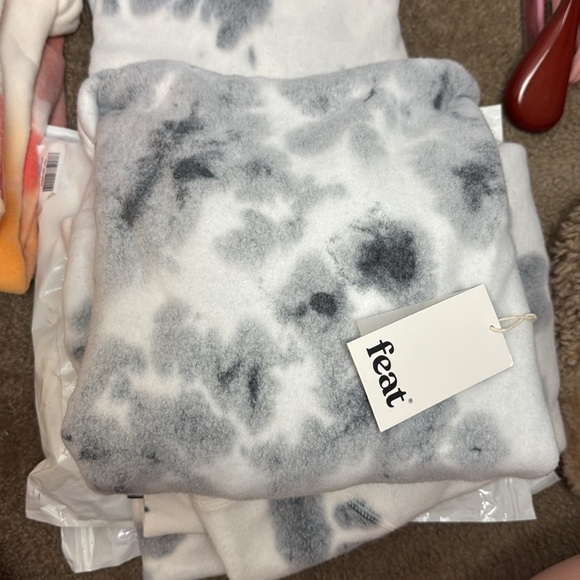 Feat BlanketBlend Hoodie Sweater in Moon Marble - Picture 6 of 7